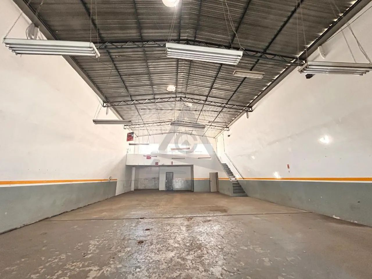 Galpão à venda e para alugar em Campinas, Jardim Santana, com 344 m²