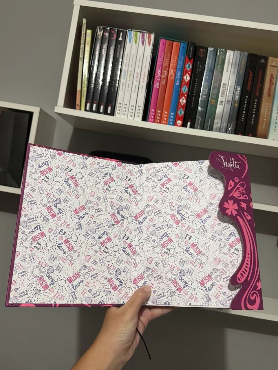 DIÁRIO VIOLETTA  - Foto 2
