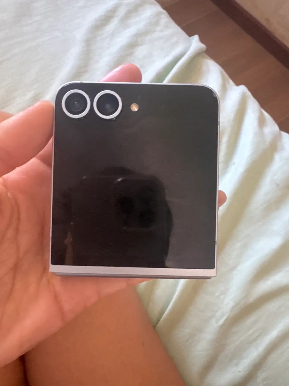 Vendo Samsung galaxy Flip 6 retirada de peças  - Foto 3