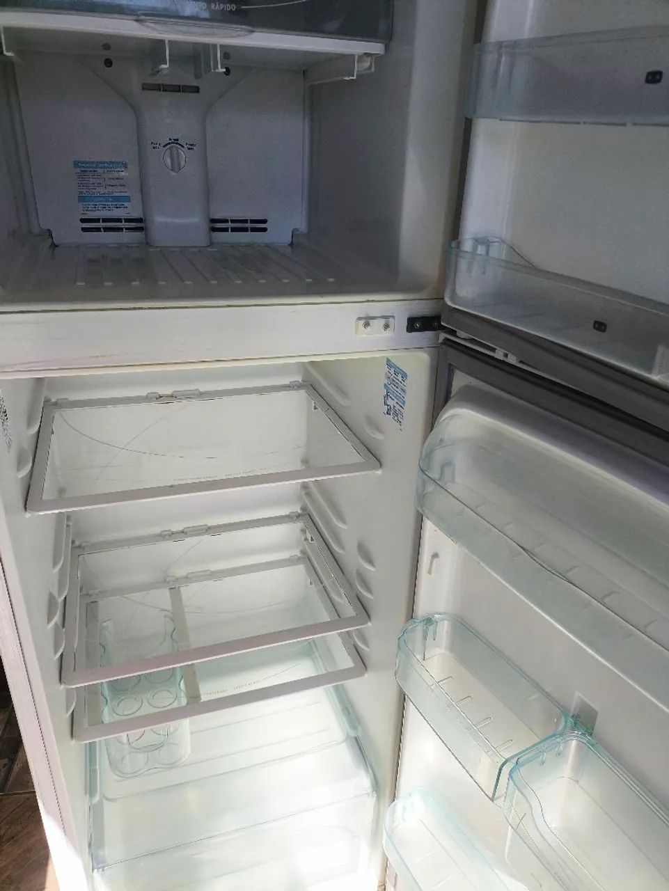 Geladeira Eletrolux, Frost Free, Funcionando perfeitamente  - Foto 3