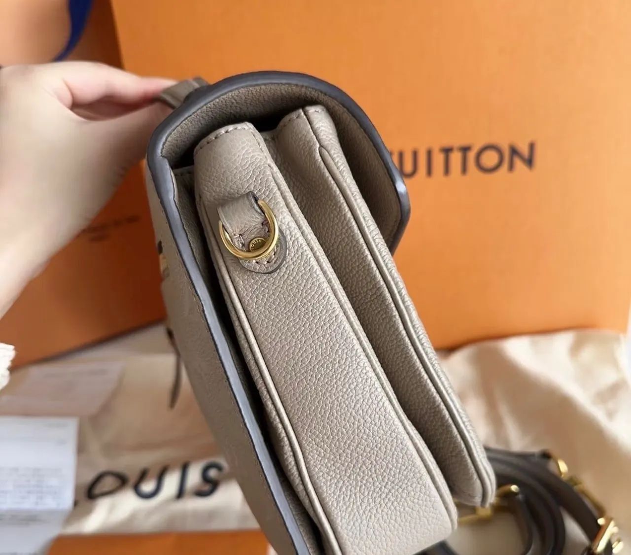 Bolsa Louis Vuitton Nova sem uso com nota  - Foto 4