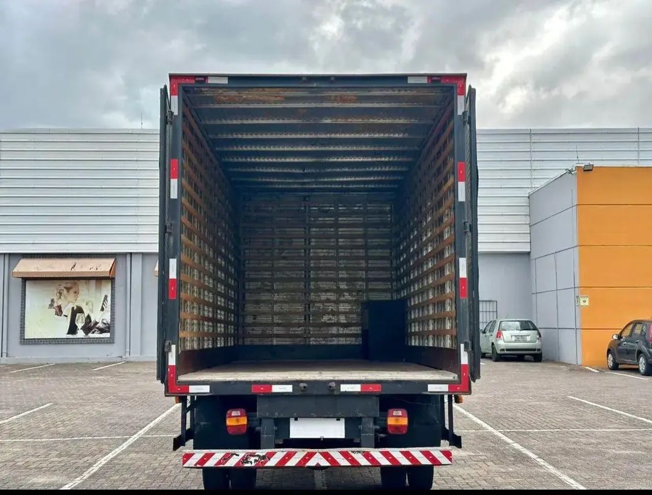 Vende se cargo 816 2013  - Foto 5