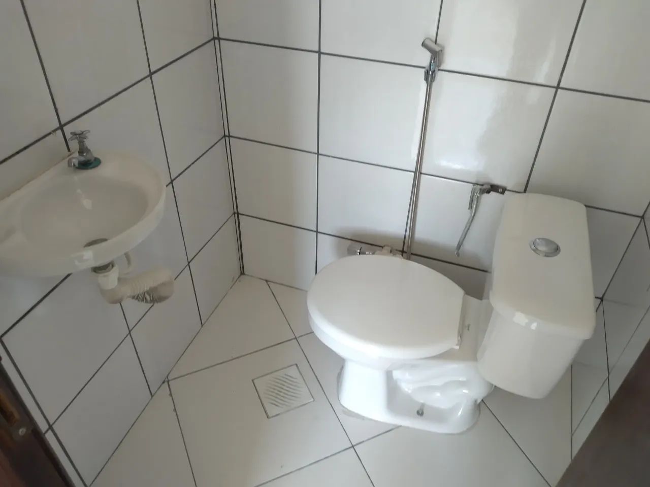 Alugo Quitinete em Nova Iguaçu - Foto 4