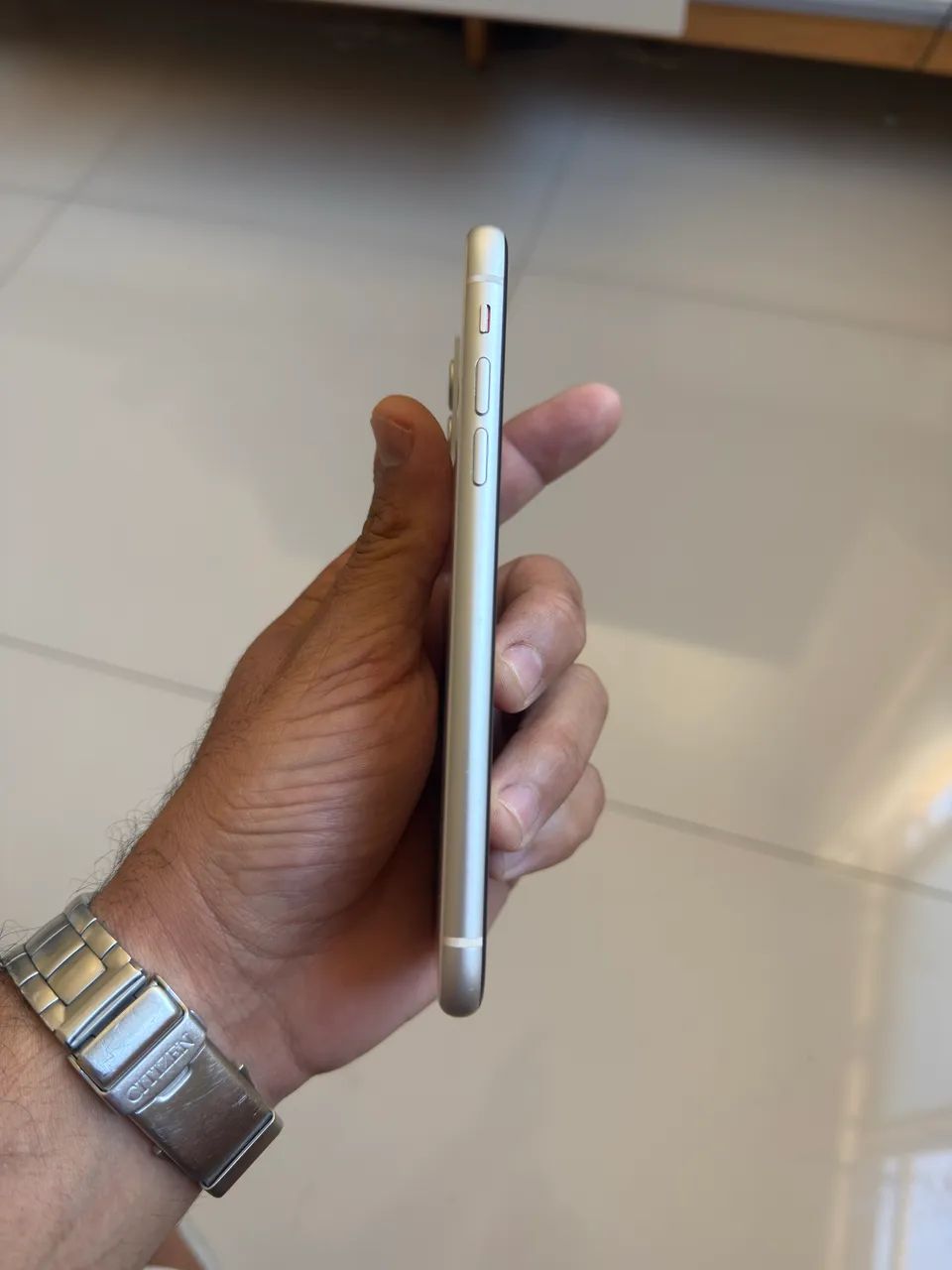 iPhone 11 64GB conservado! - Foto 4