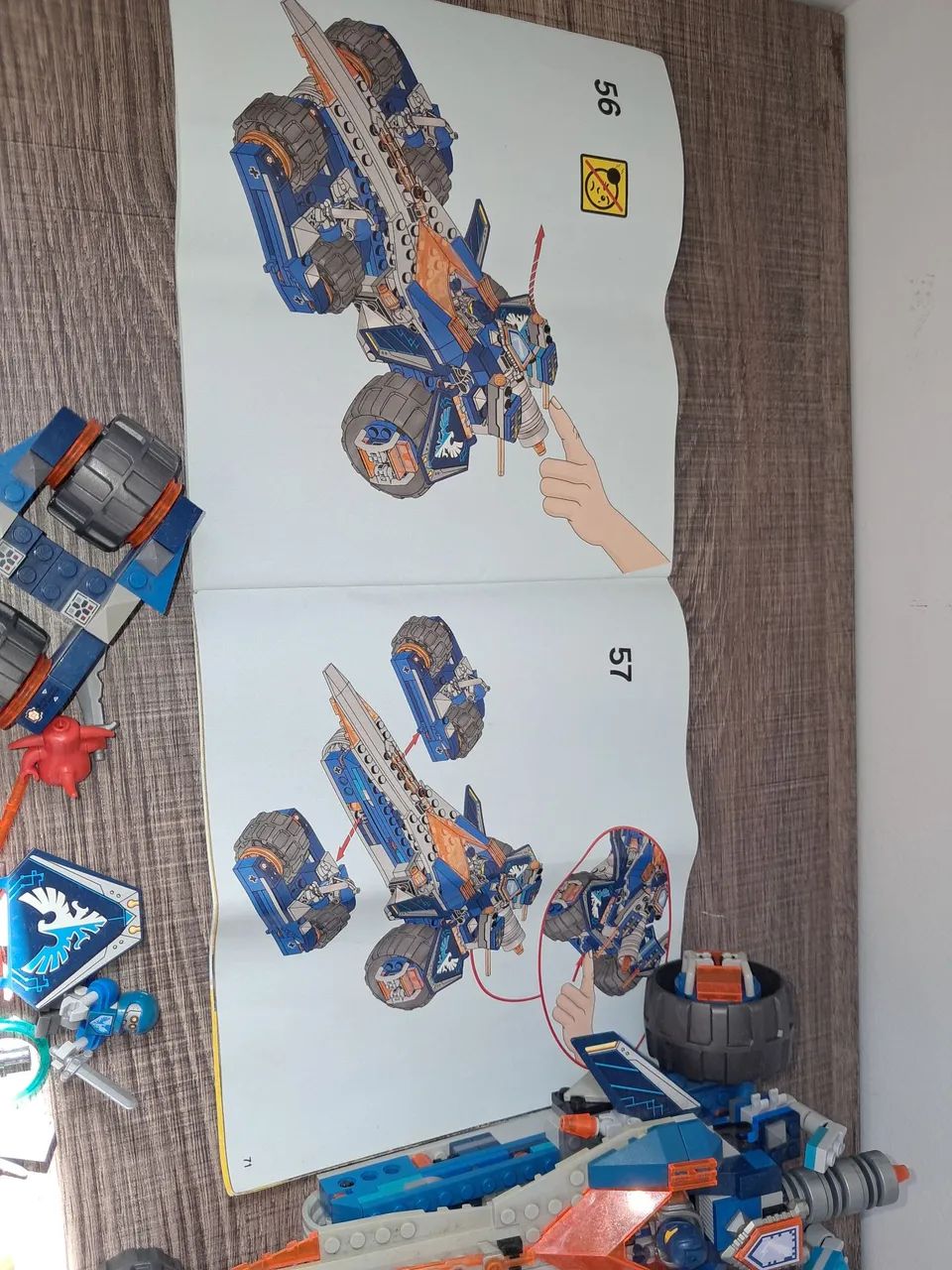CONJUNTO LEGO NEXO KNIGHTS ORIGINAL - Foto 5