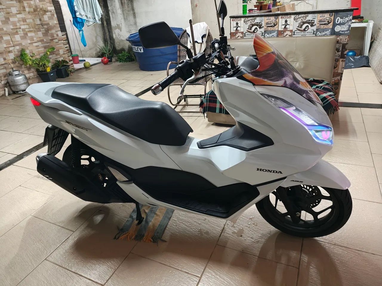 Honda PCX 2023 ABS 160 muito nova doc ok  leia o anuncio  - Foto 4