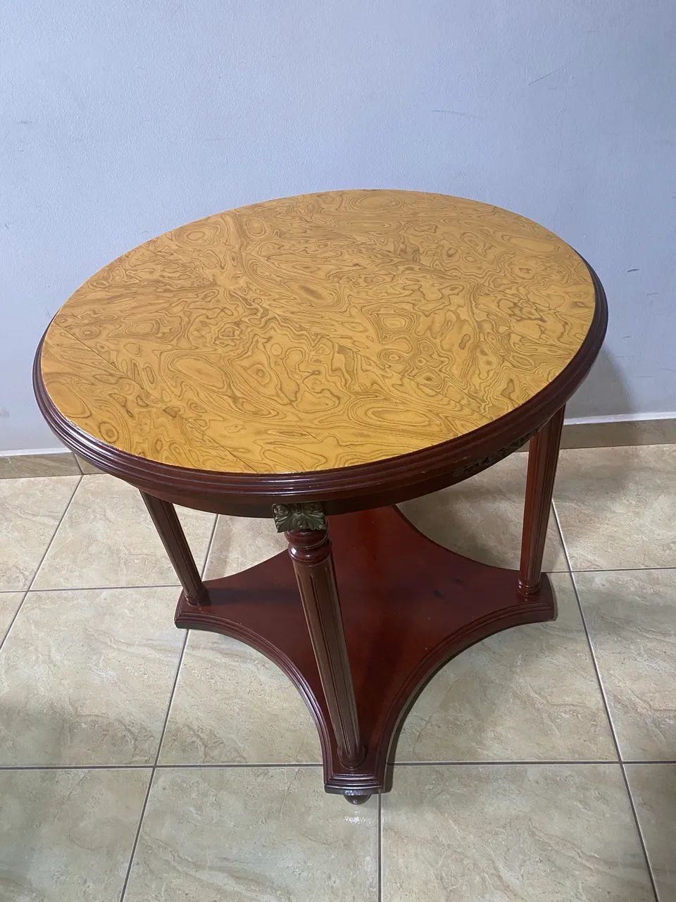 Mesa de canto em madeira nobre  - Foto 2