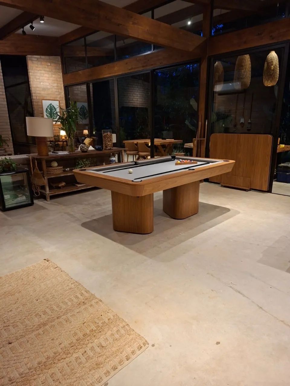Mesa de sinuca e jantar 
