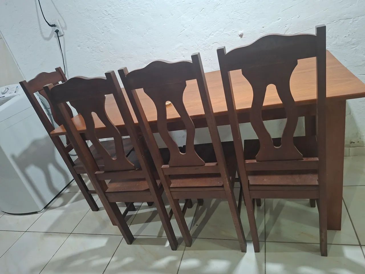 Vendo 4 cadeiras de madeira tatajuba  - Foto 2