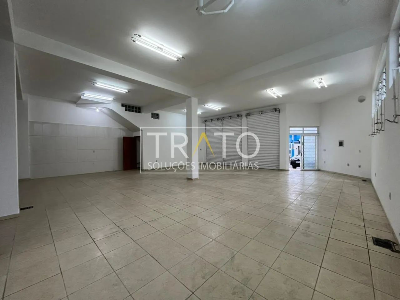 salão - Vila Santana - Valinhos