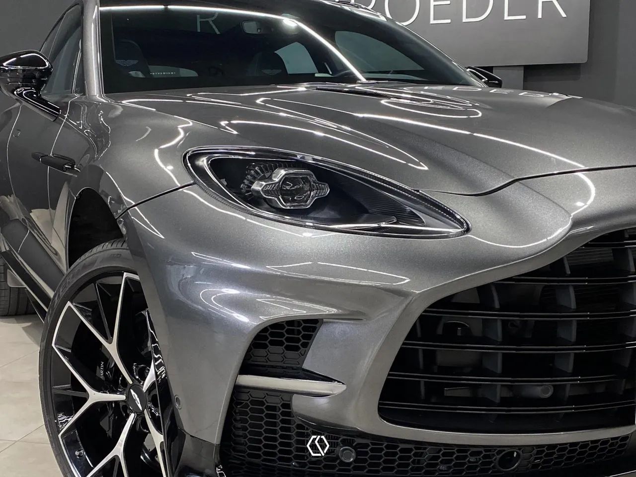 Aston Martin DBX 707 4.0 V8 707cv, foto 7 de 20