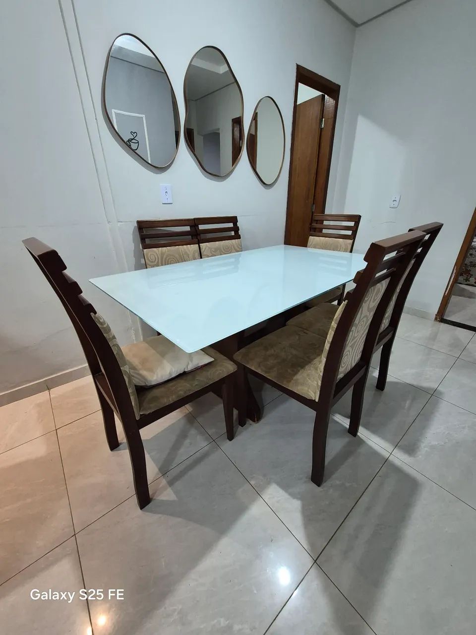 Mesa com 6 cadeiras - Foto 5