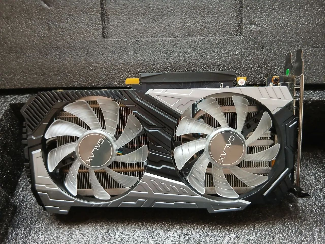 Rtx 2060 galax 12 gb de vram - Foto 3