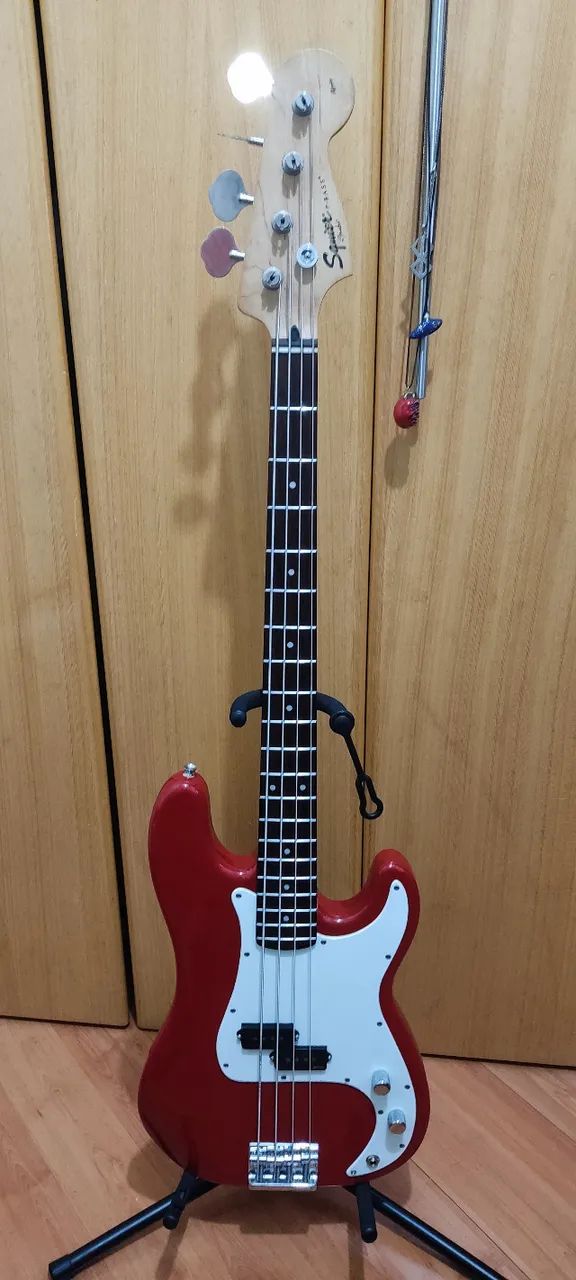 Squier Affinity Precision Bass com melhorias