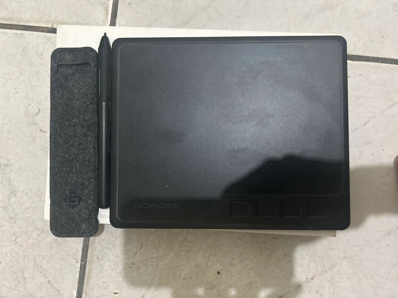 VENDE-SE MESA DE DESENHO