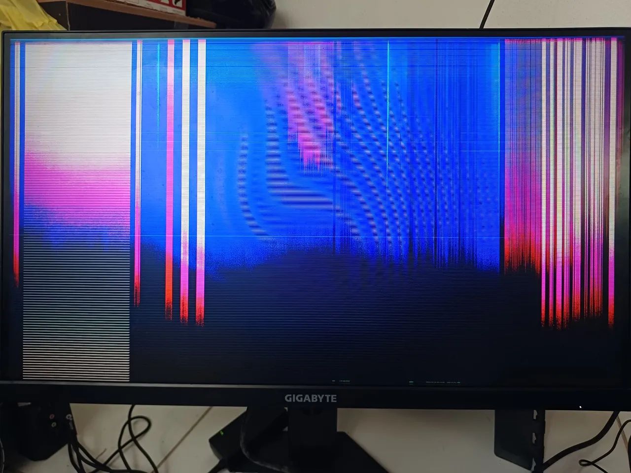 Monitor Gamer GIGABYTE G27F 2 27  DEFEITO! - Foto 4
