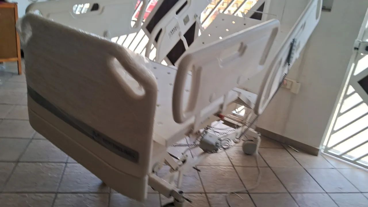 Cama motorizada Mercedes 10 mov - Foto 2