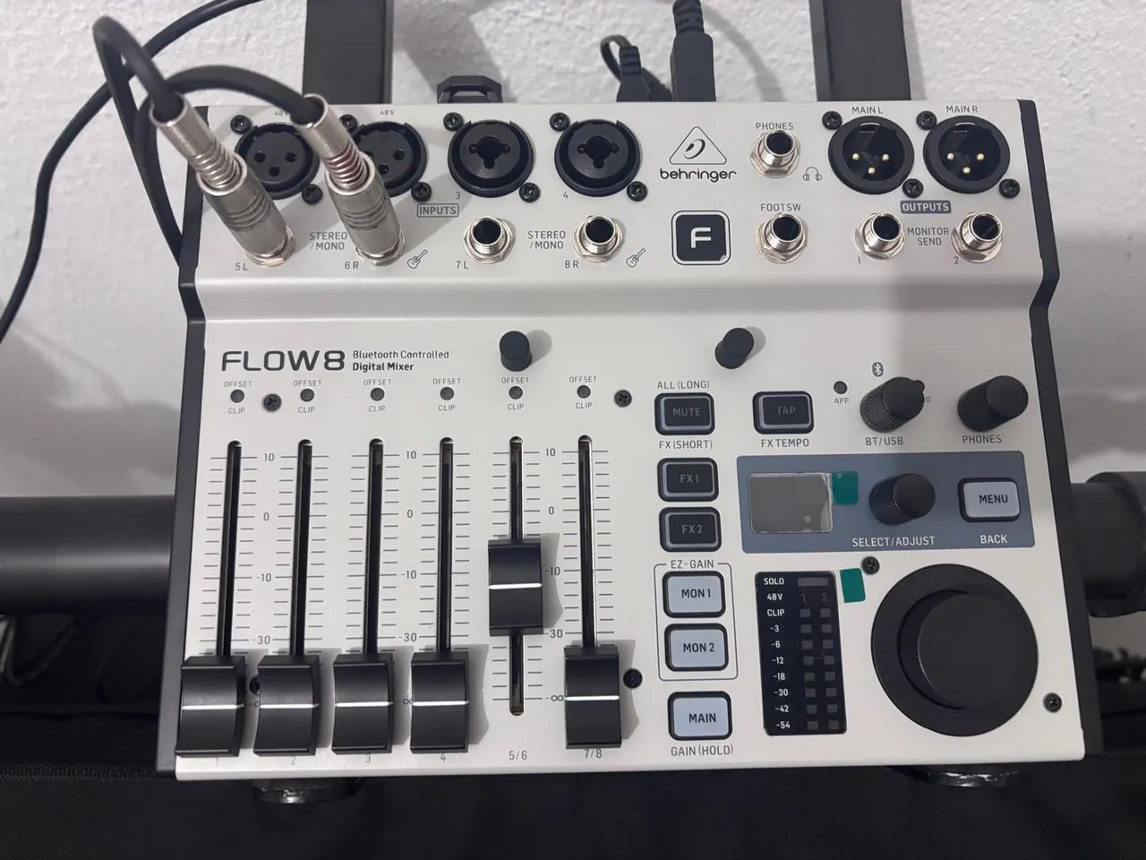 Mesa digital Behringer Flow 8