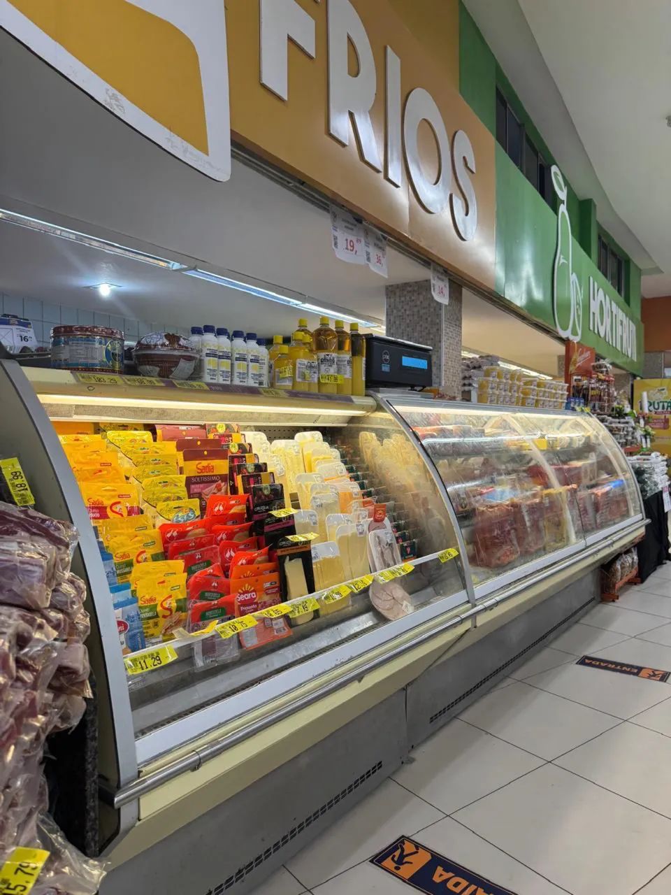 Expositor de Frios aceito trocas (Supermercado)