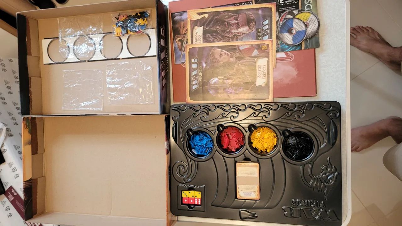 Jogo de Tabuleiro War Vikings com Defeito - Foto 2