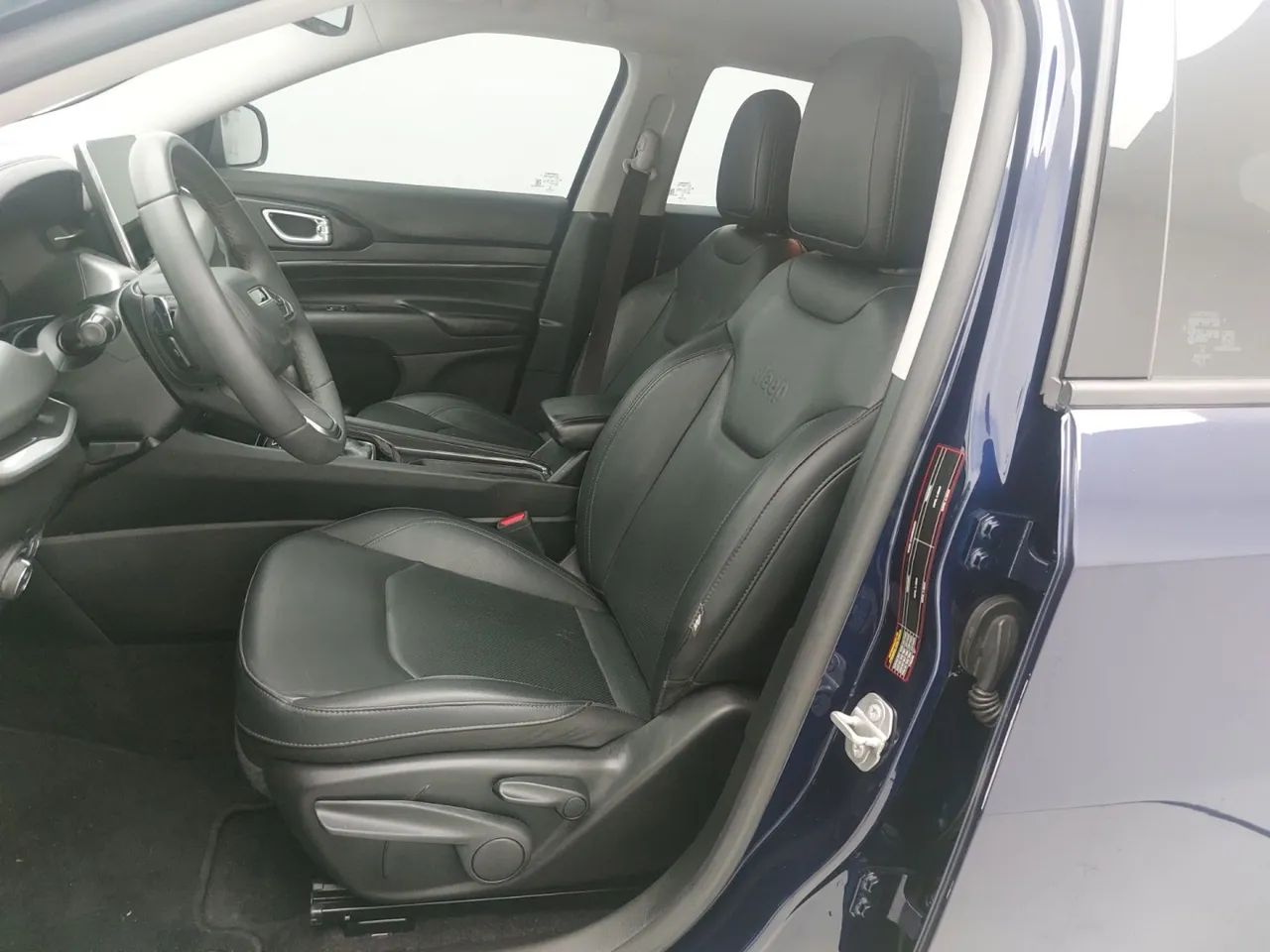 Jeep Compass LONG. T270 1.3 TB 4x2 Flex Aut., foto 16 de 18
