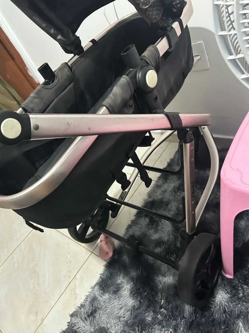 Carrinho de bebê a venda  - Foto 2