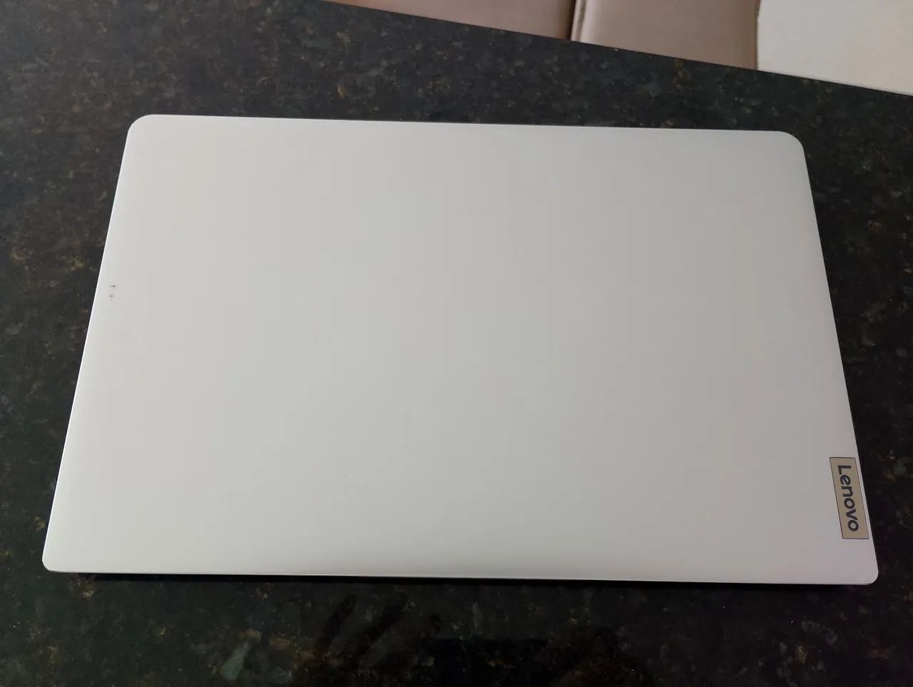 Notebook Lenovo IdeaPad (Intel Core i3 / 8GB RAM / Linux Fedora) ? Conservado - Foto 4