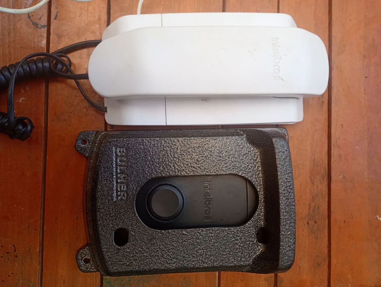 Vendo Interfone Semi novo  com apenas um ano de uso - Foto 3