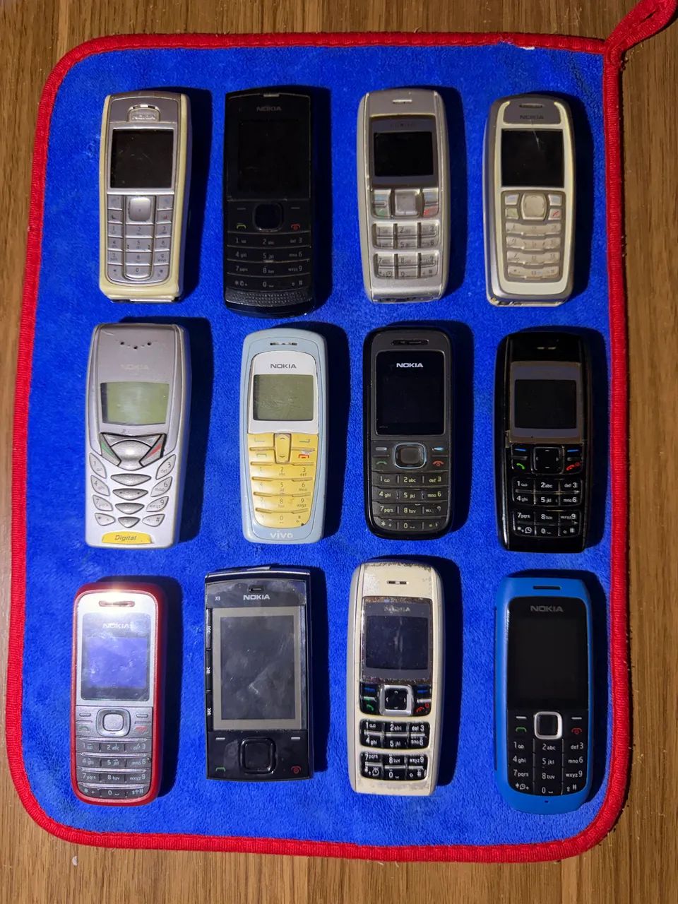 Lote celulares antigos para colecionar ou reparar!