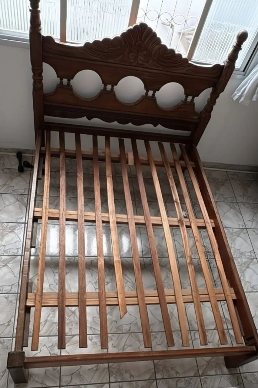 CAMA DE CASAL MADEIRA MACIÇA - Foto 2