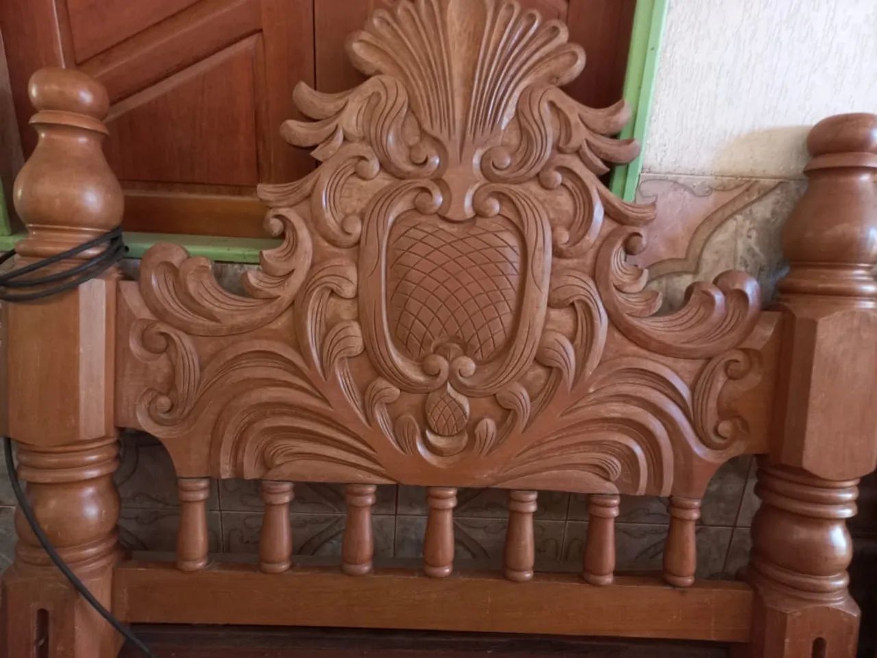 cama de madeira cerejeira casal