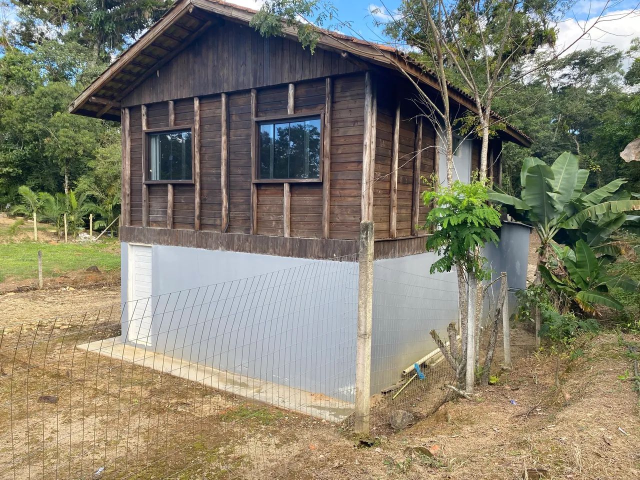 Linda chacara com rio nos fundos - Foto 4