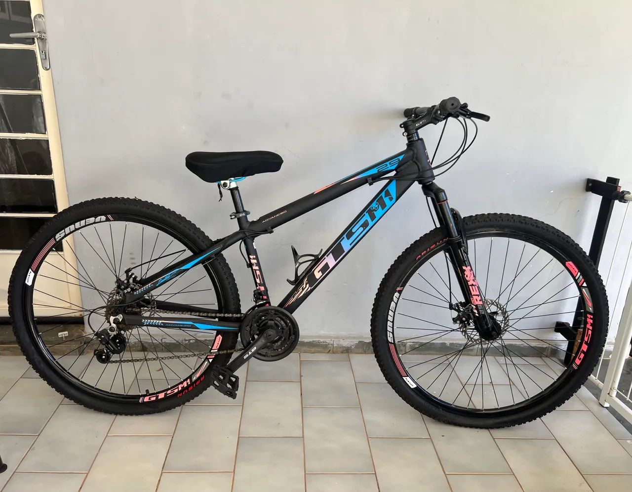 Bicicleta GTS tamanho 15 Aro 29