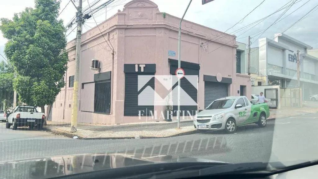 Casa com 2 salões a venda R$ 915.000 - Centro - Piracicaba/SP