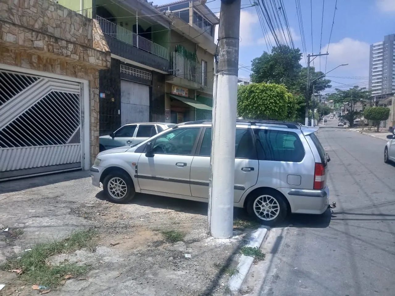 Mitsubishi Space Wagon/ Glxi 2.4 1999