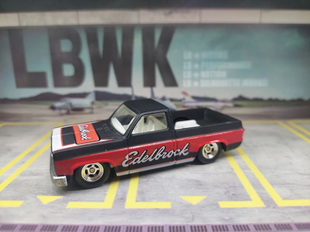 Hot Wheels '83 Chevy Silverado Edelbrock loose