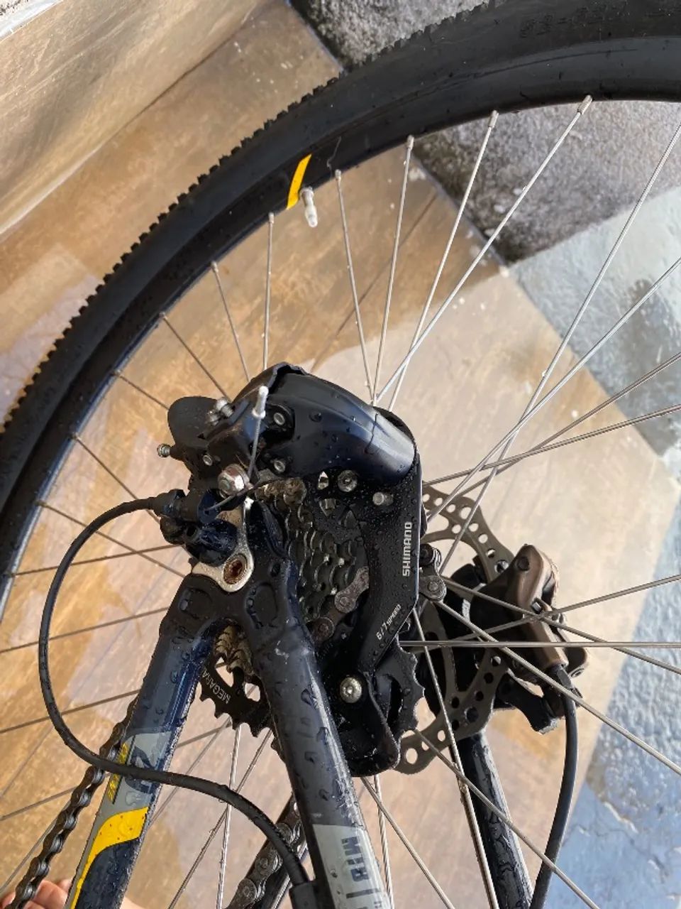 Bicicleta caloi preta - Foto 3