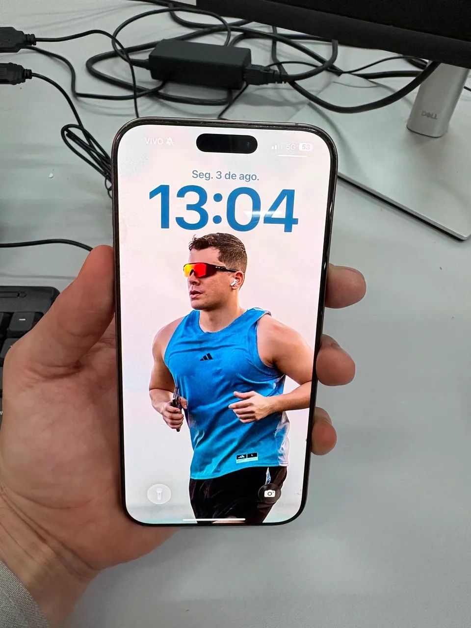 IPHONE 16 PRO MAX - DOURADO