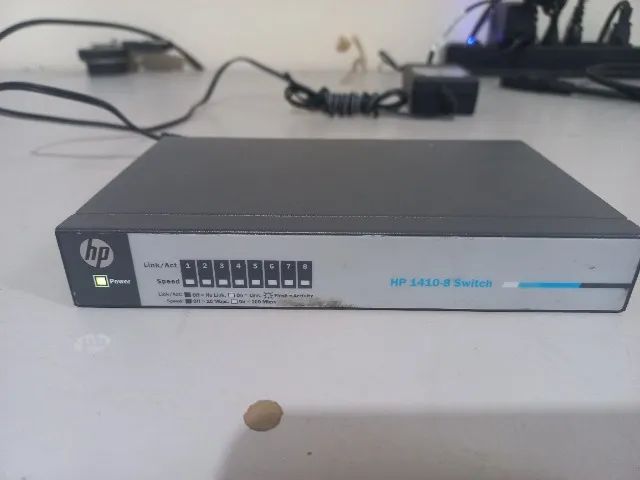Switch 8 Portas 10/100 Mbps HP 1410-8 J9661A