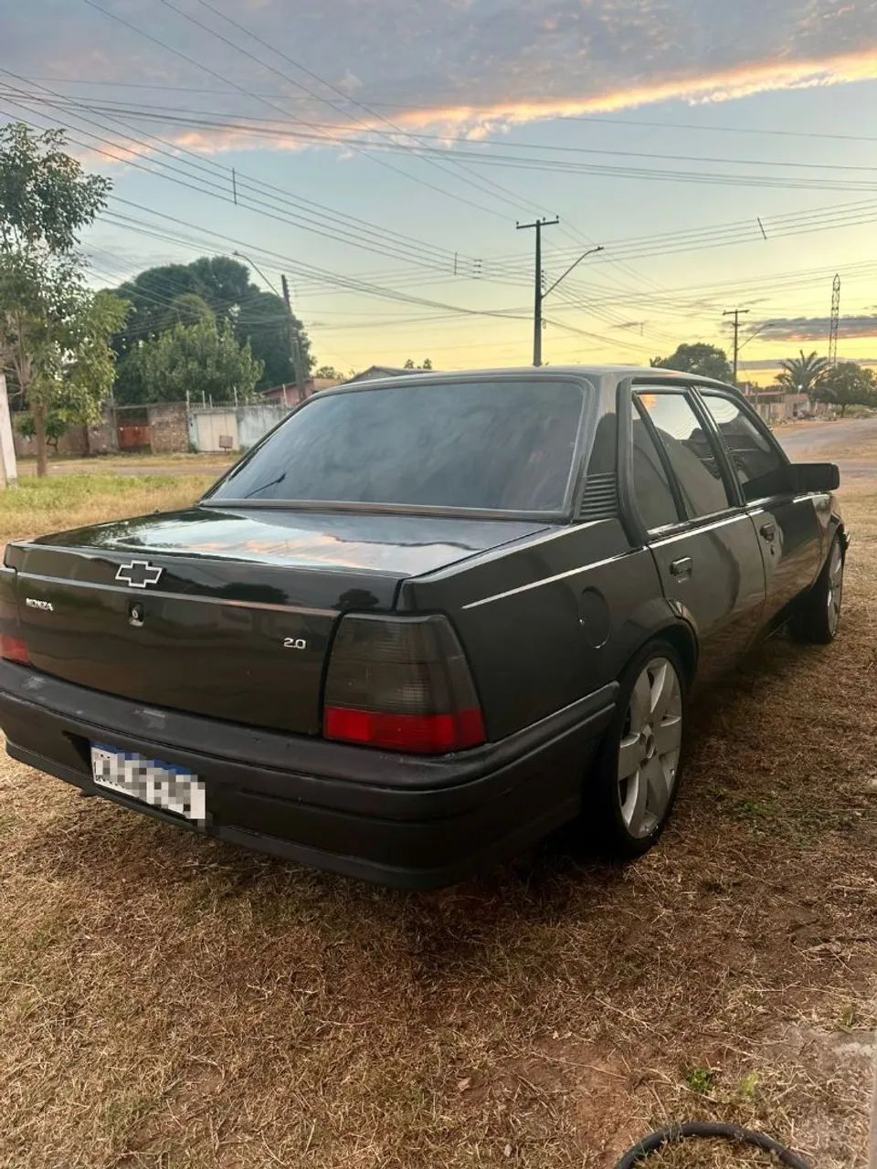 Chevrolet Monza Classic SE 2.0 /mpfi E EFI 2P E 4P 1992