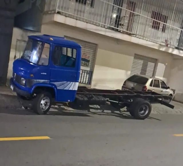 Caminhão 608 E 1986  - Foto 5