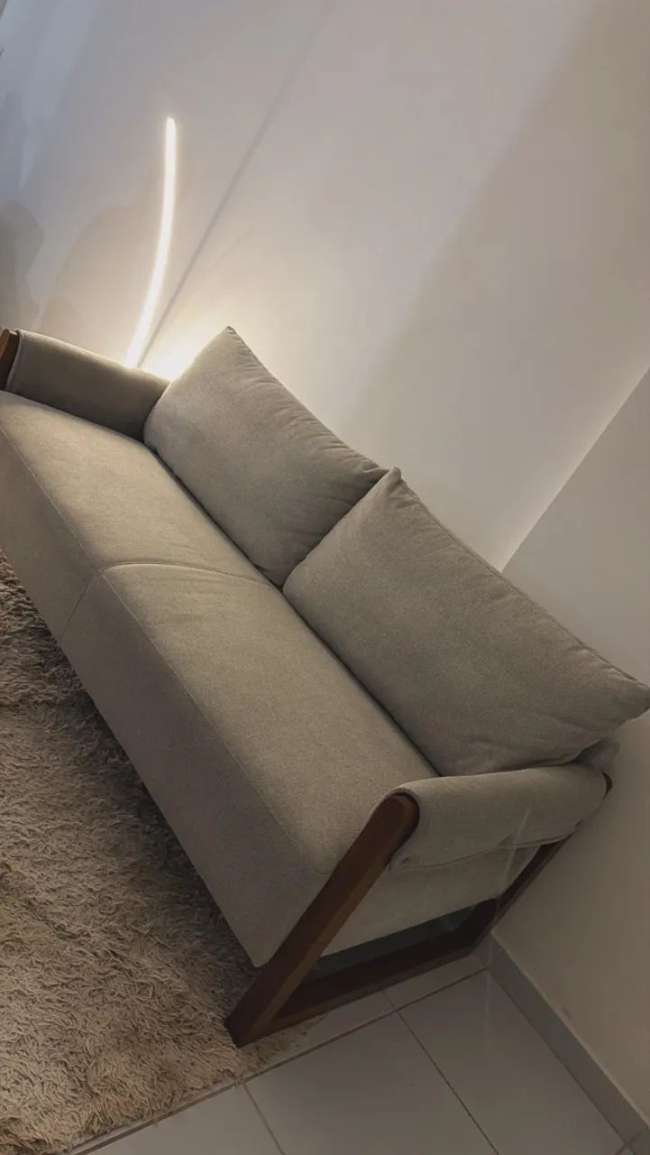VENDO SOFÁ 3 LUGARES - Foto 4