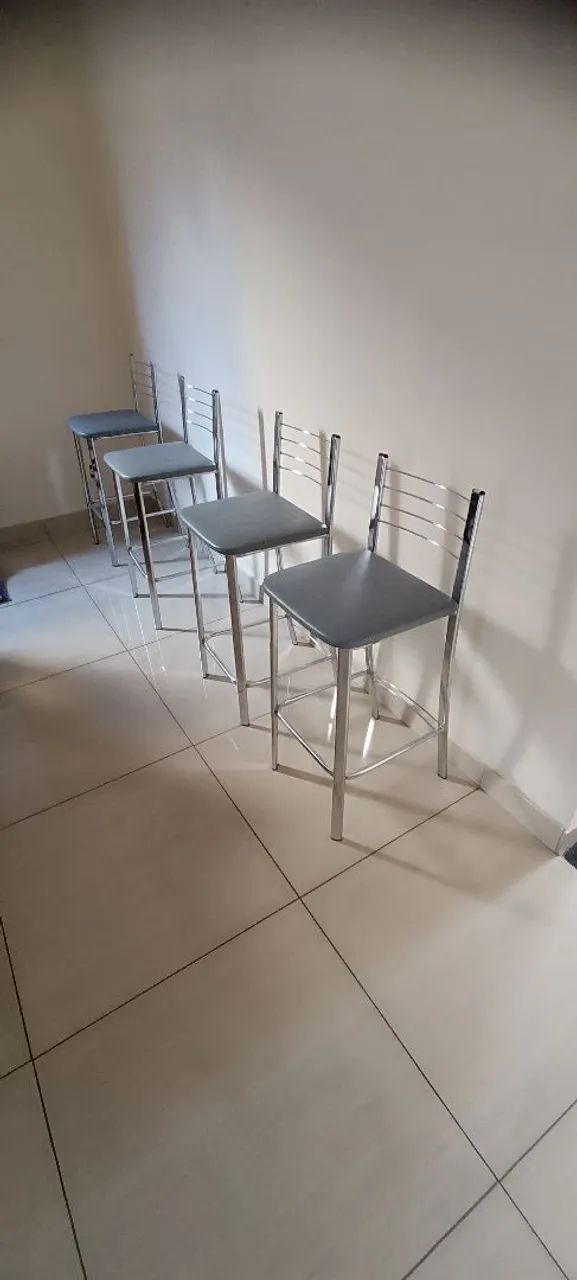 Banquetas cromadas