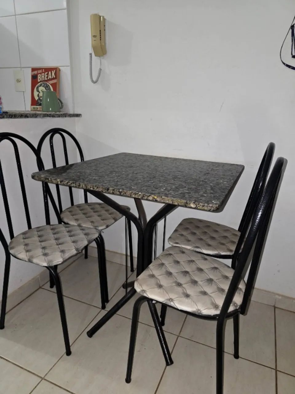 Mesa de jantar + 4 cadeiras  - Foto 2
