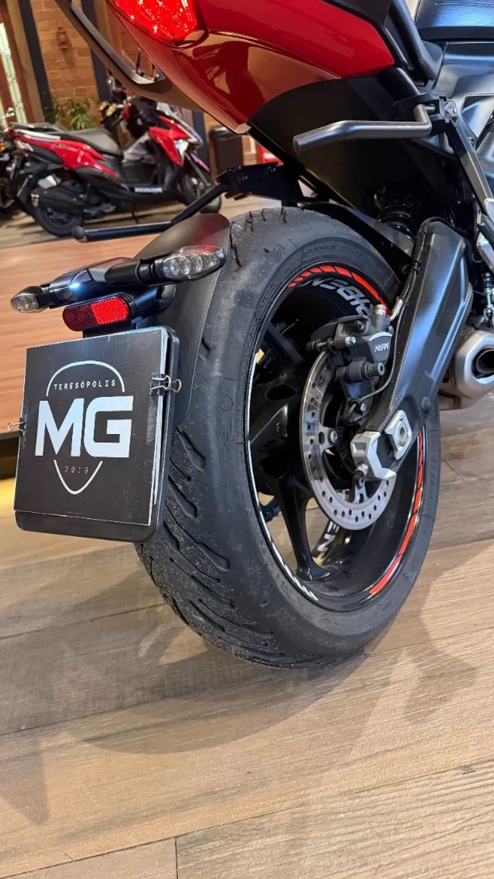 TRIUMPH TRIDENT 660 2023 - Foto 3