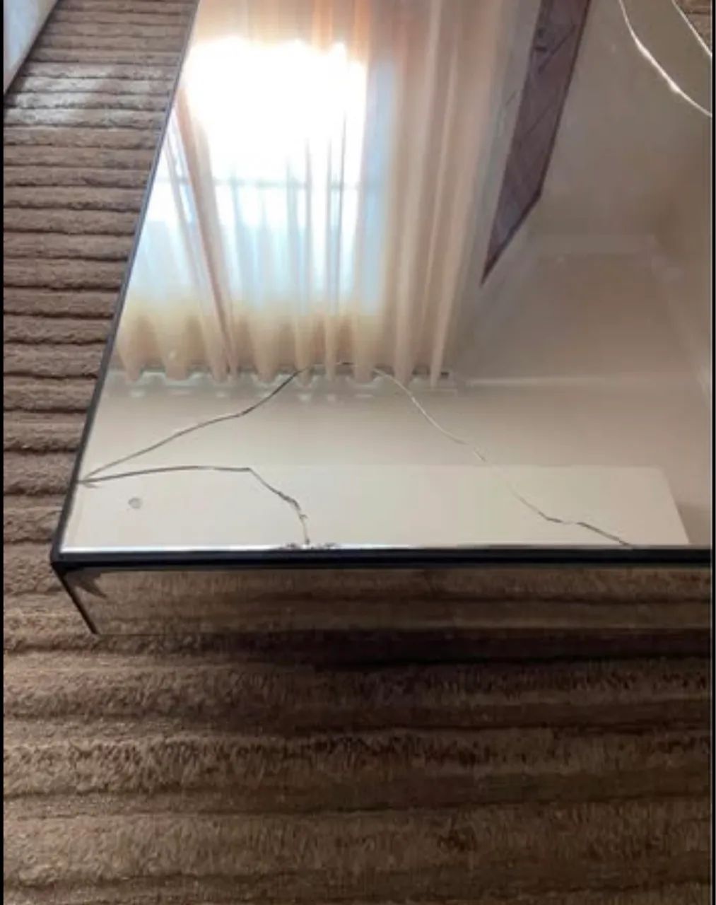 Mesa de Centro Artefacto - Espelho Trincado  - Foto 4
