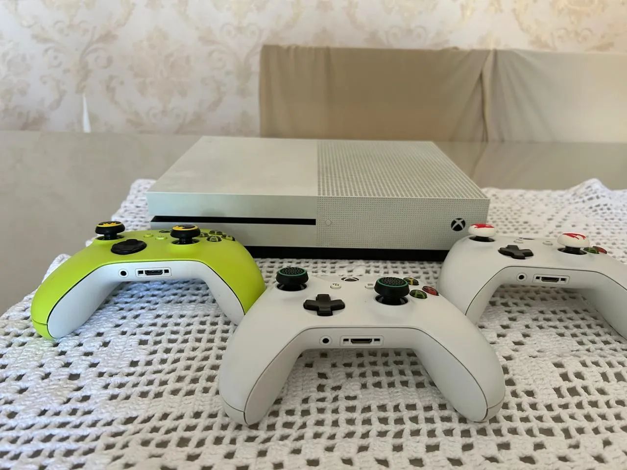 Xbox One S - 2 controles - Foto 3