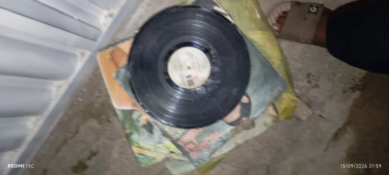 Vendo coleção de disco de vinil preço a combinar - Foto 2