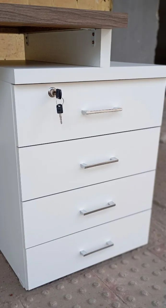 Desk with Drawer Unit65745824180225124