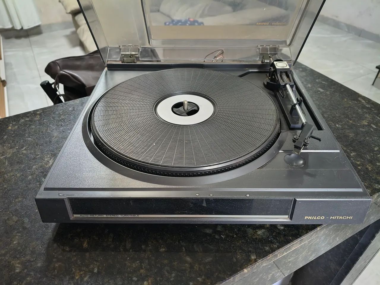 Toca disco Fhilco Hitachi  - Foto 3